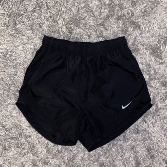 Nike Pants - Nike athletic shorts